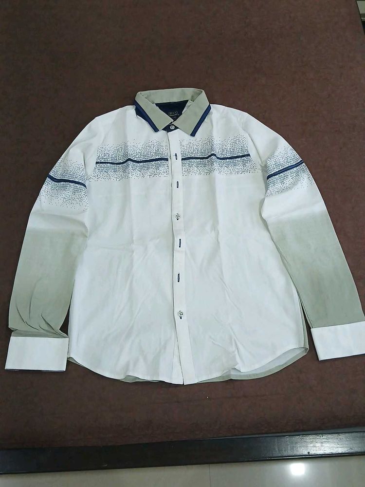 Stylish White Men&#39;s Shirt