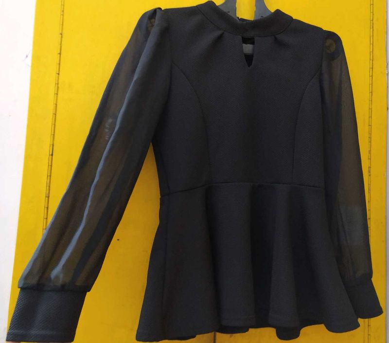 Women&#39;s Fit And Flare Peplum Top