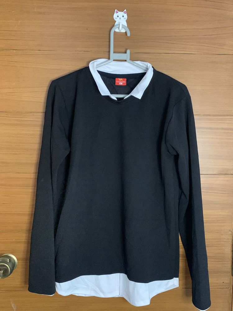 Stylish Black Sweatshirt With Collar