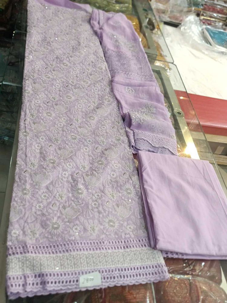 Salwar Kameez Suit (Minor Issue)