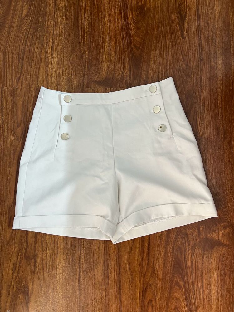H&amp;M White Shorts