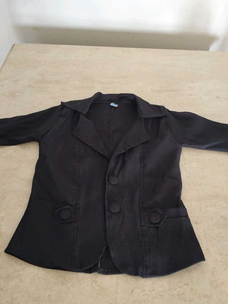 Black Jacket For Mild Winters