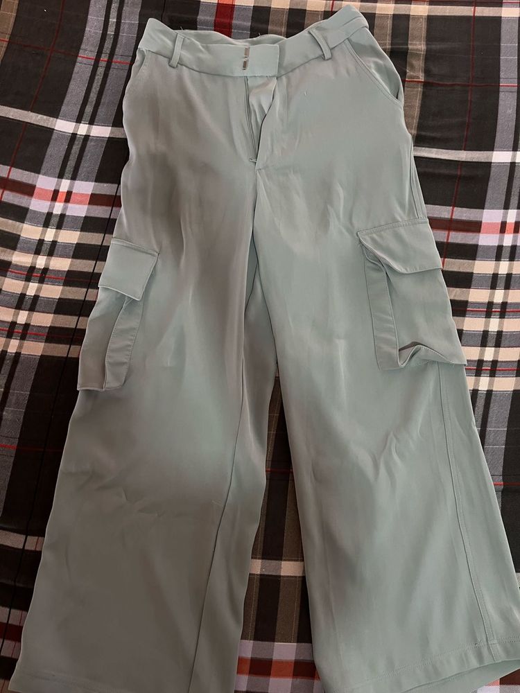 Wide Leg Cargo Pants