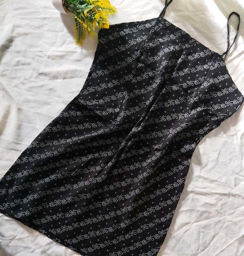 fency sleevlesss kurti short