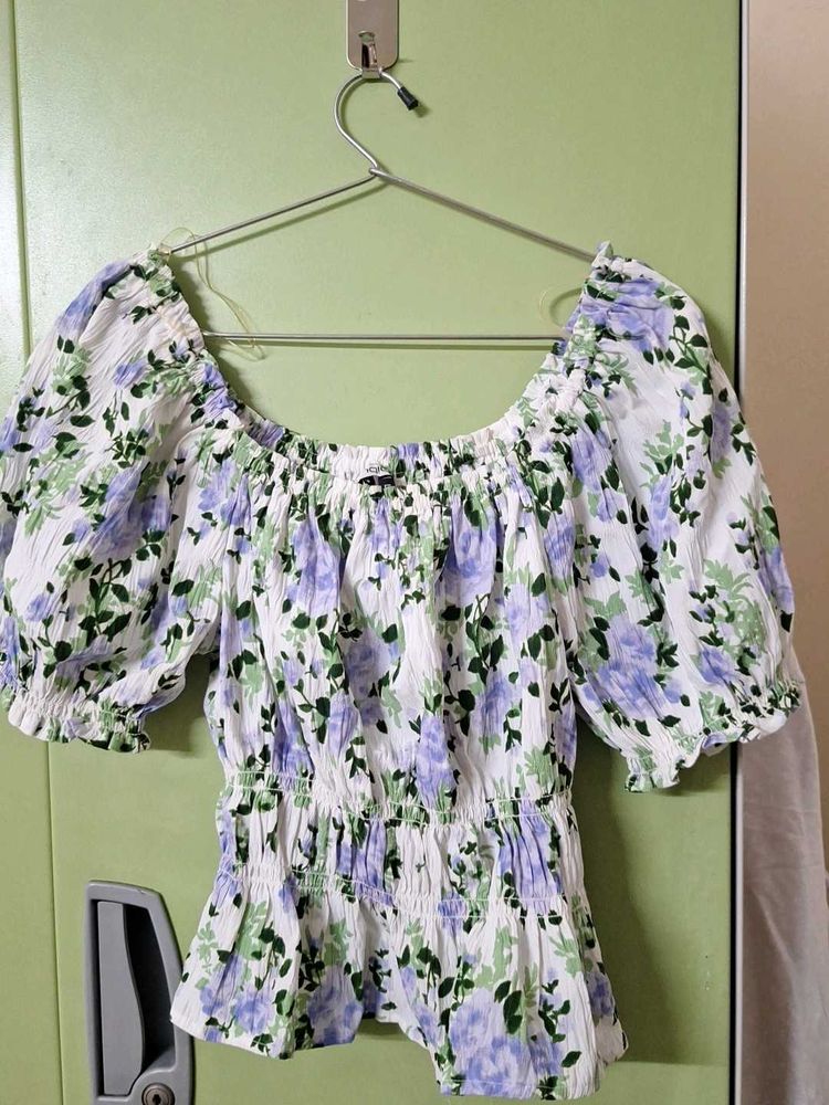 Floral Puff Sleeve Top