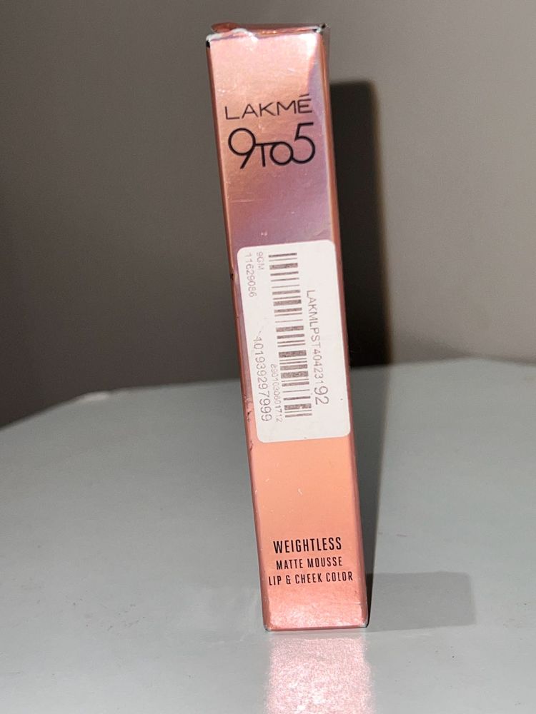 Lakme 9to5 Lip &amp; Cheek Color