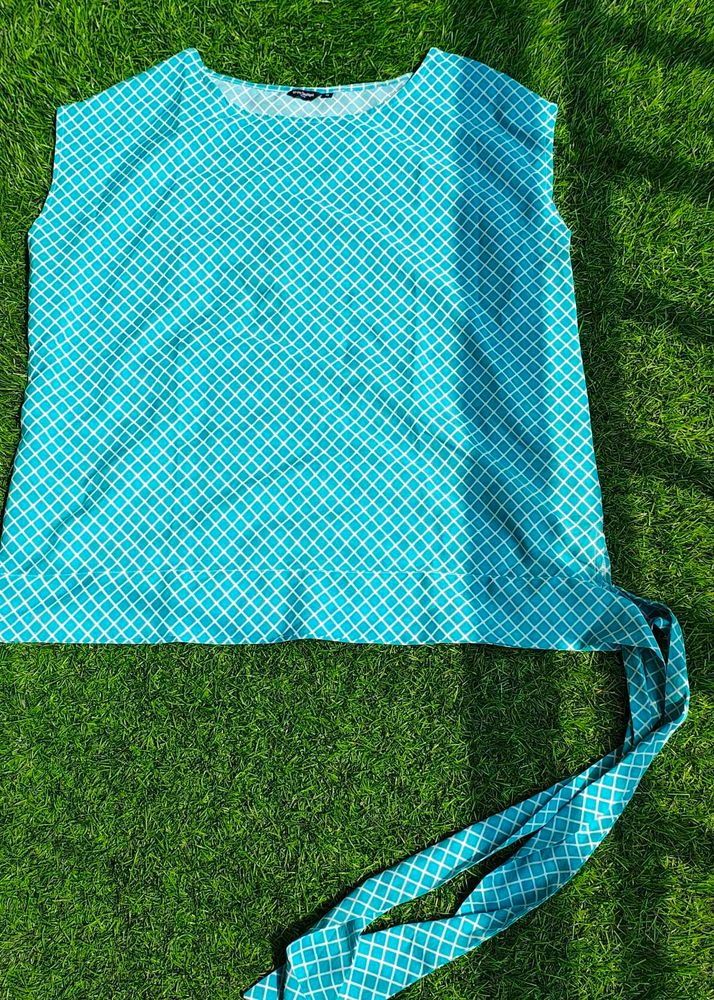 Cute Blue Patterned Top