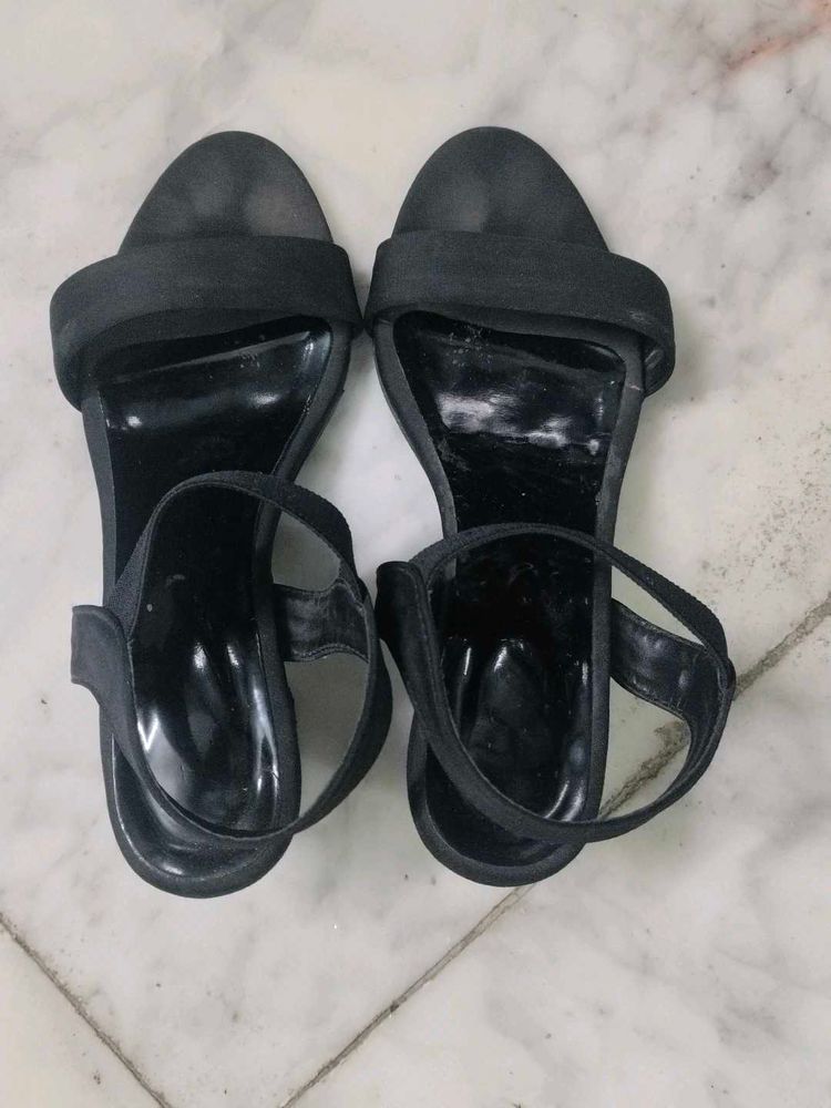 Black🖤 Heels For Girls