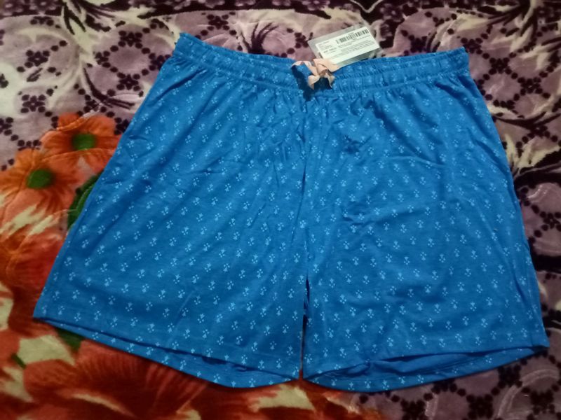 XL Size Hot Pant For Girls