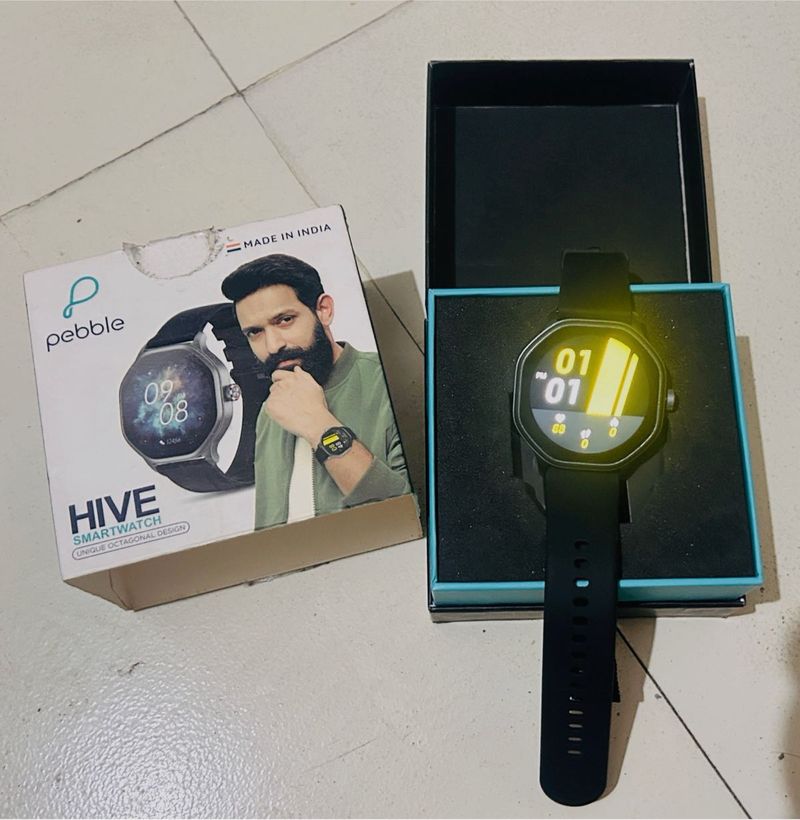 Pebble Hive  Octa Smartwatch - Black