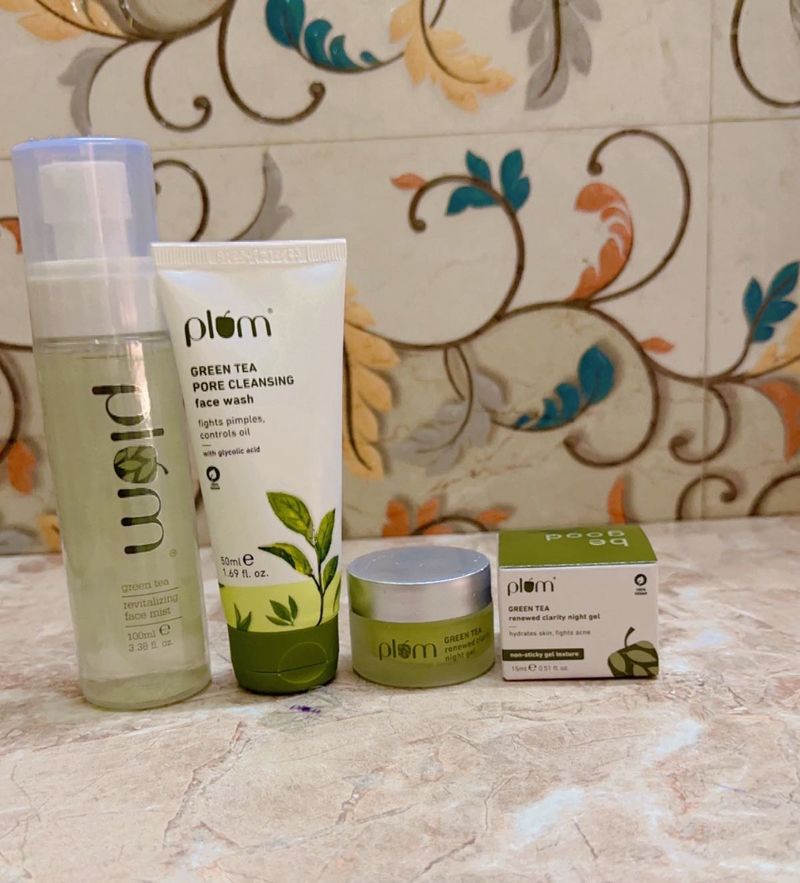 Plum Green Tea Skincare Set