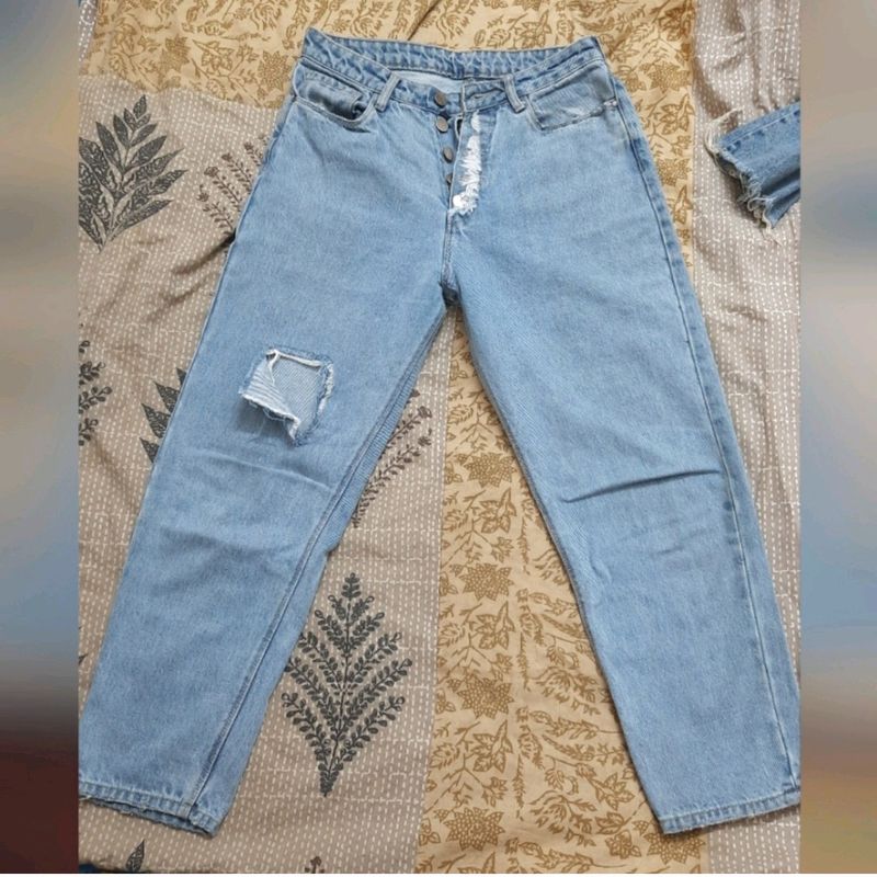 Distressed Denim Jeans For Women