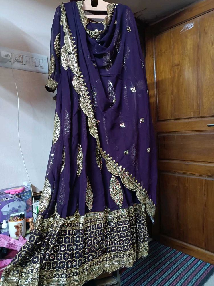 PURPLE GOWN SET