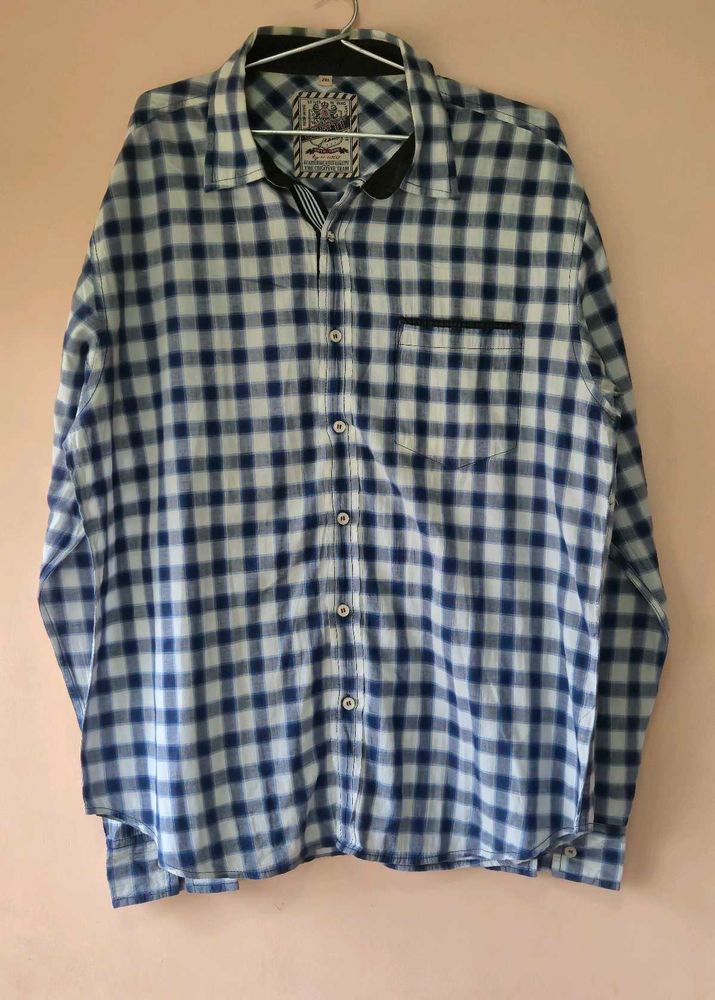 Men&#39;s Casual Shirt