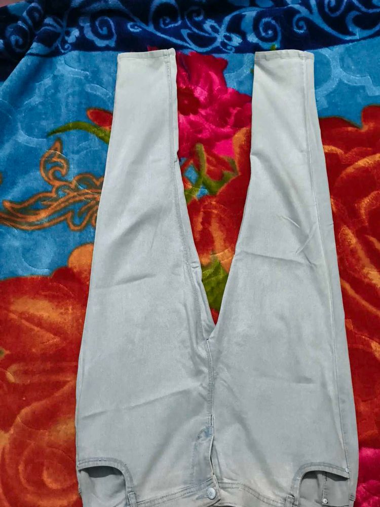 Light Wash Denim Jeans