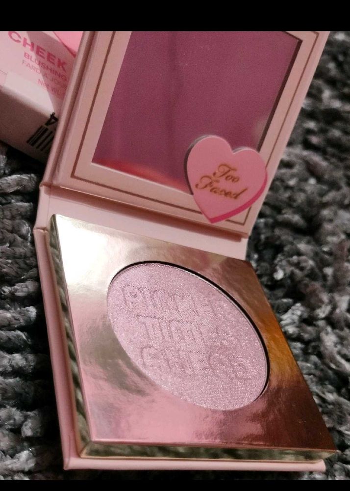 Too Faced (Blush) 🙂❤️