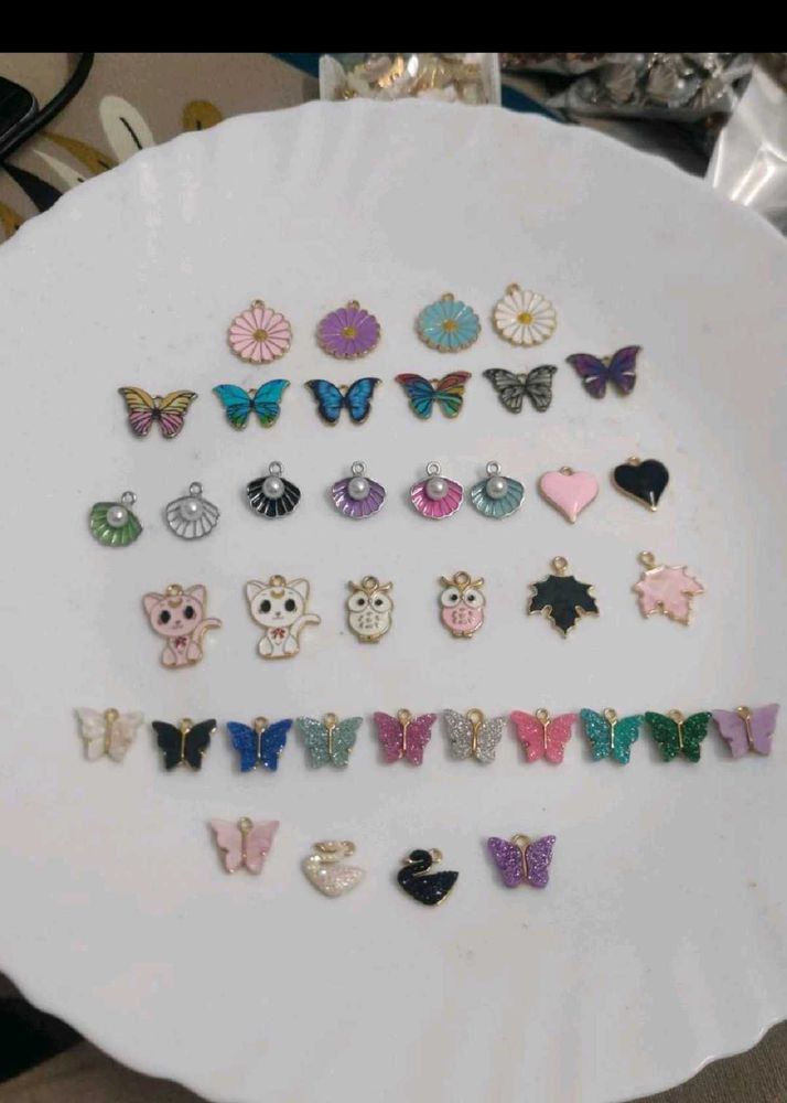Pack Of 4 Beautiful Charms
