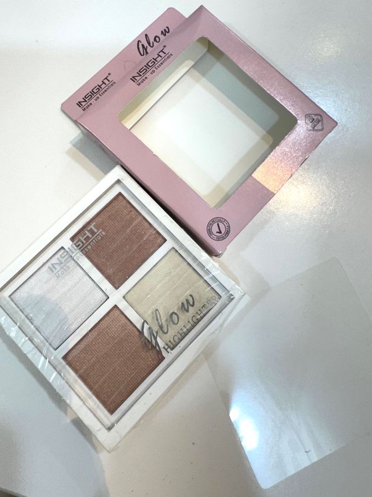 NEW! INSIGHT Highlighter palette 4 In 1