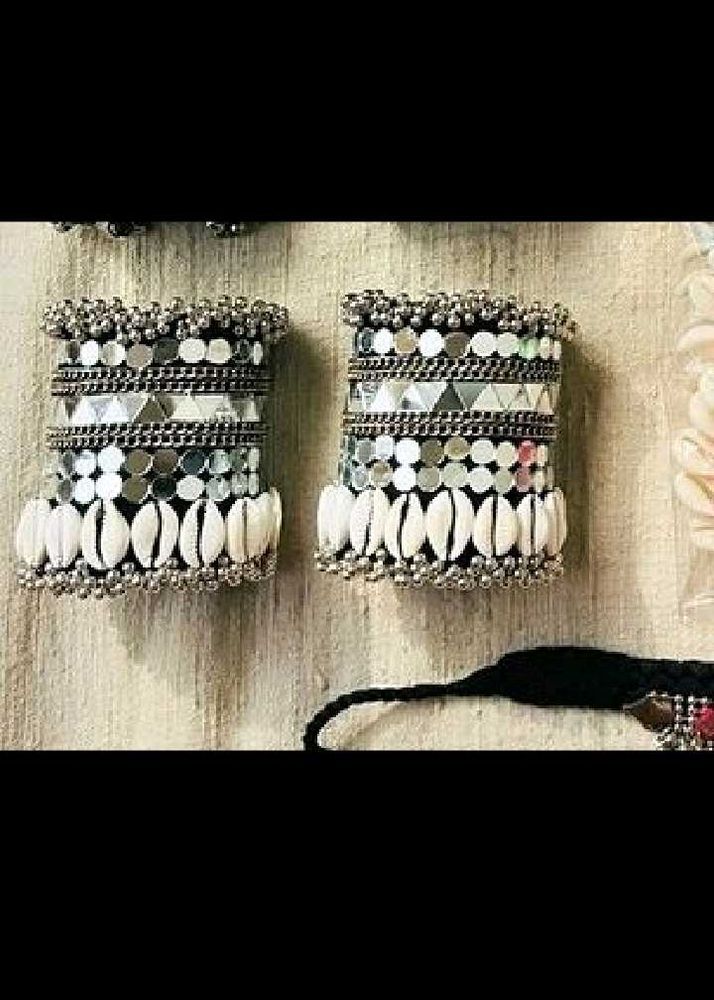 🔹 Cowrie Shell &amp; Mirror Work Bracelet/Anklet