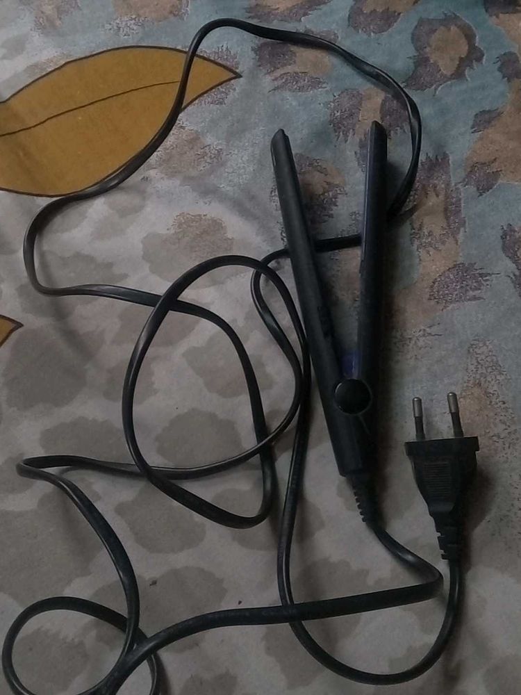 Ikonic Mini Hair Iron