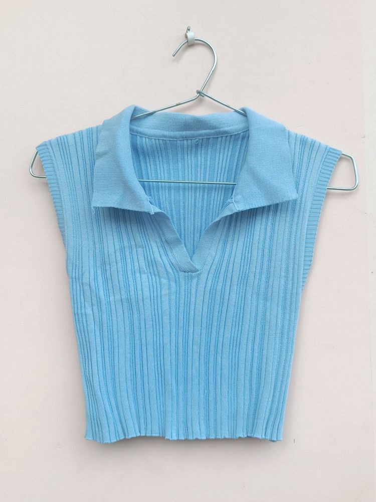 Cute blue ribbed crop top