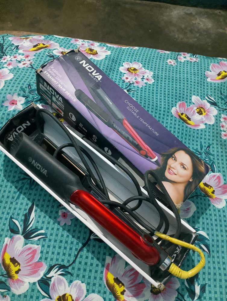 Nova Hair Straightener