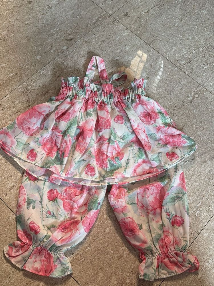 Stylish Clothing Set