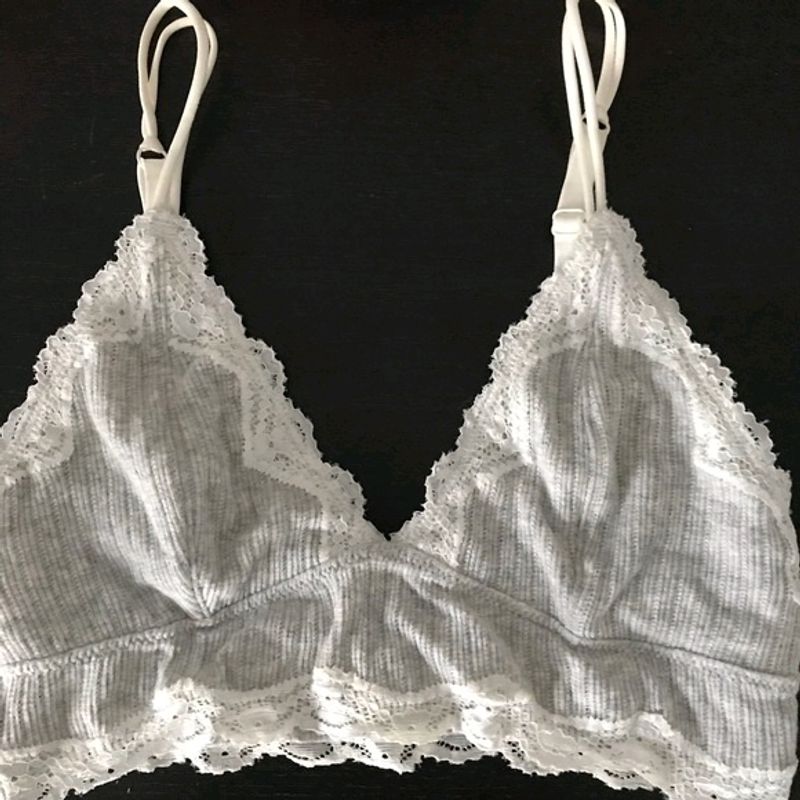 Forever21 Grey Laced Detailed Bralette Top