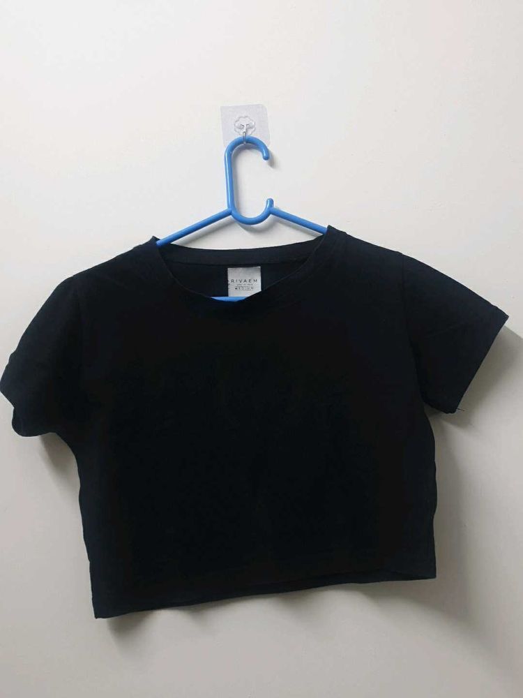 Basic Black Tee (cropped)