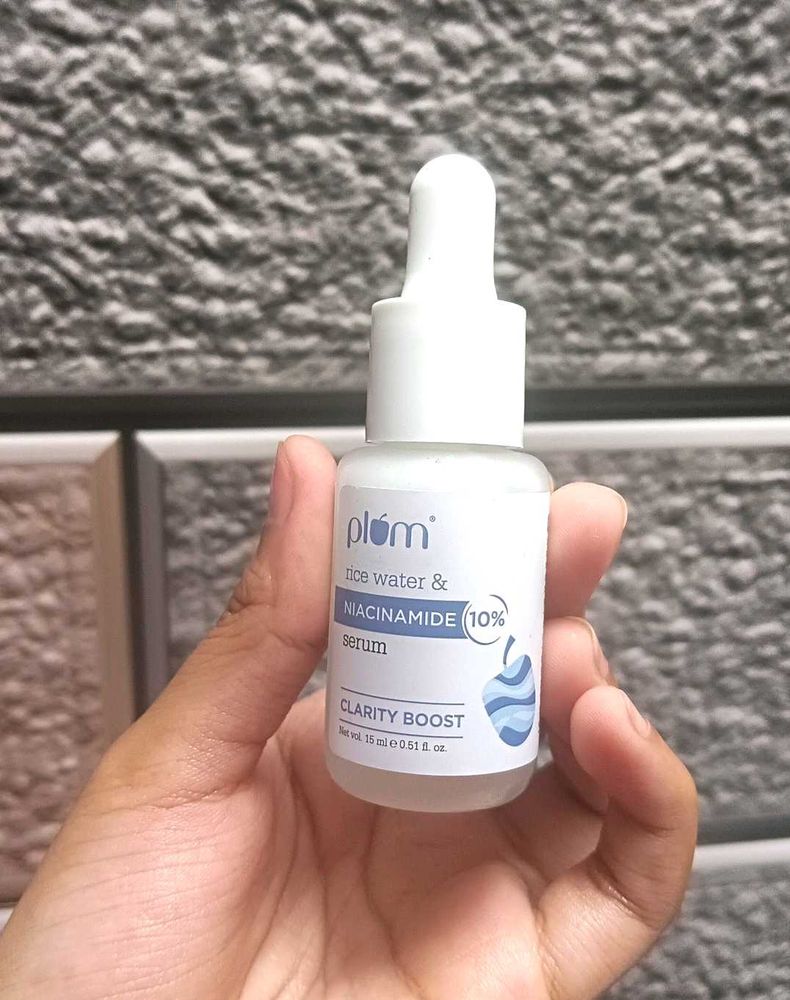 Plum 10%Niacinamide Face Serum