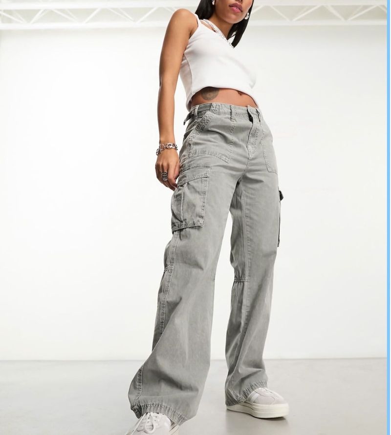Wide Leg Cargo Pants