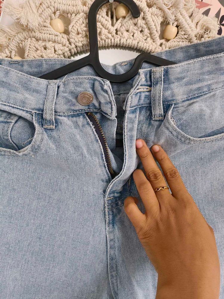 Light Wash Mom Jeans