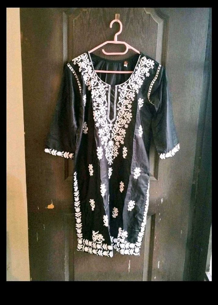 Chikankari Kurta Pant Set