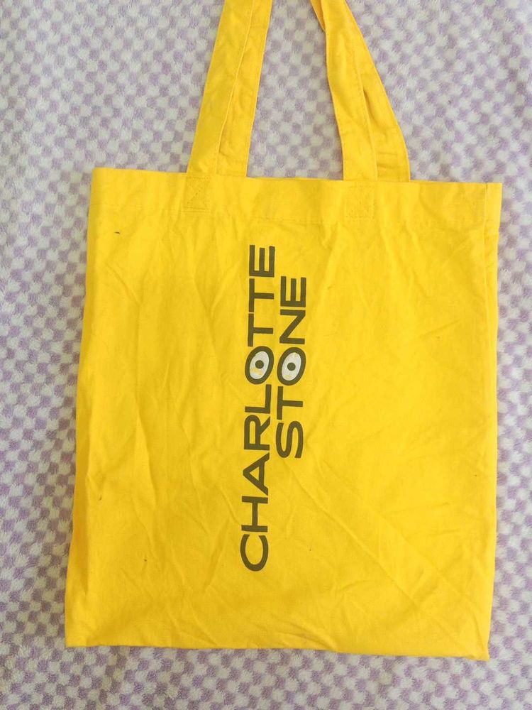 A Tote Bag🛍️