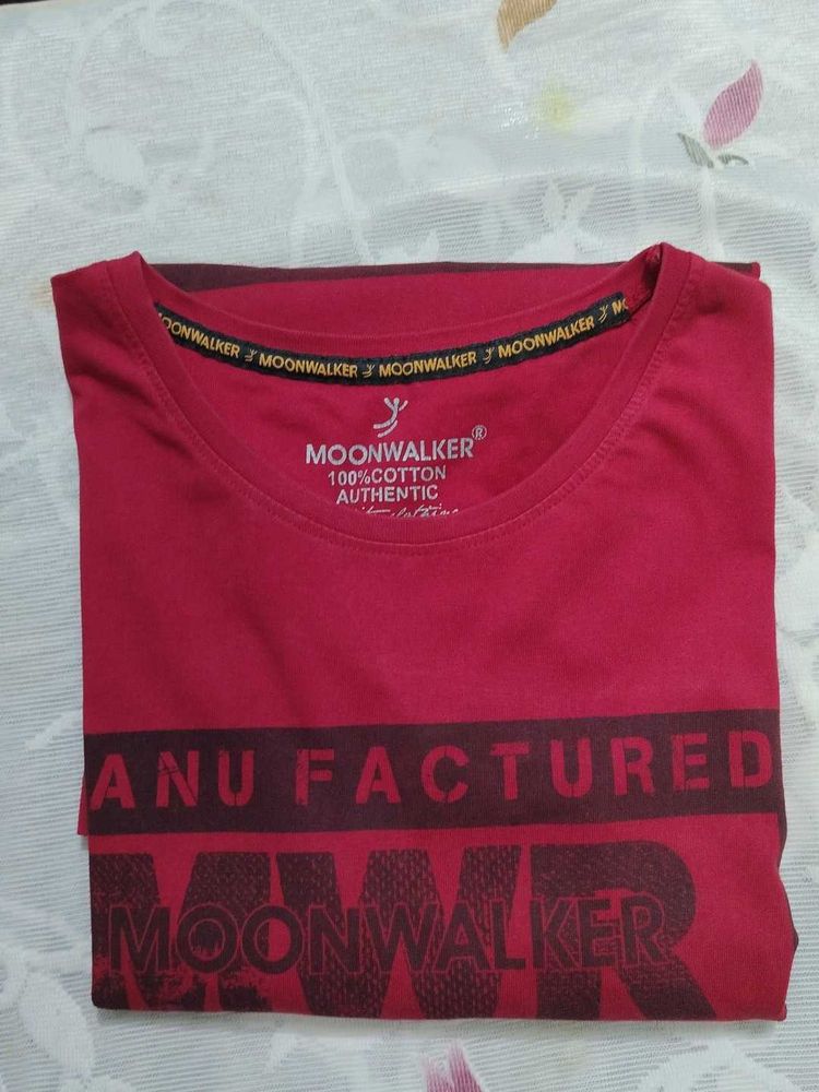 It&#39;s a Red Full Sleeve T Shirt