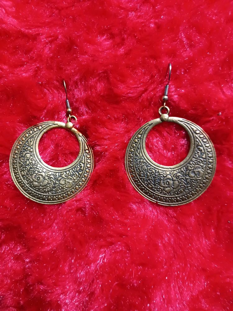Metal Earring