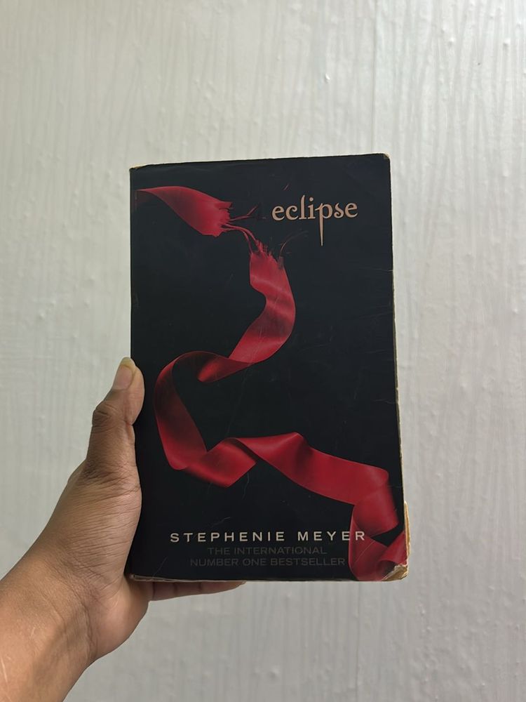 Twilight: Eclipse by Stephanie Meyers