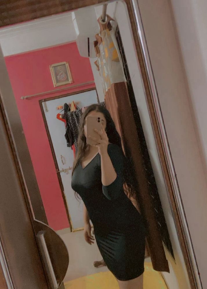 Black V-Neck Bodycon Dress