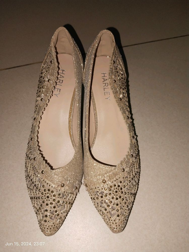 Brand New Golden Partywear Heels