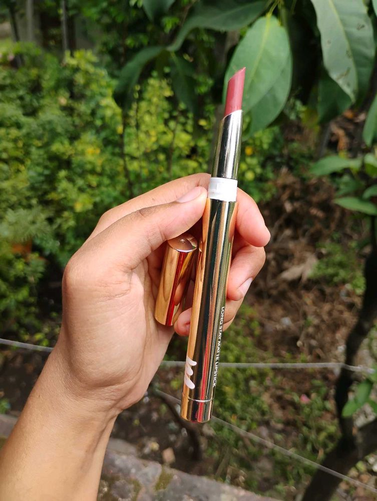 Long Stay Lipstick MYGLAMM(goddess)