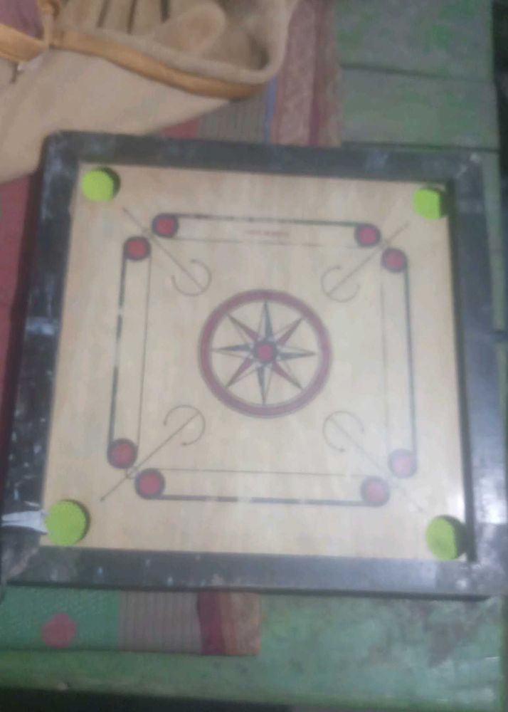 Carrom Board 20 Inches