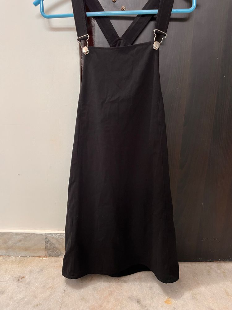 Dungaree Dress🔥