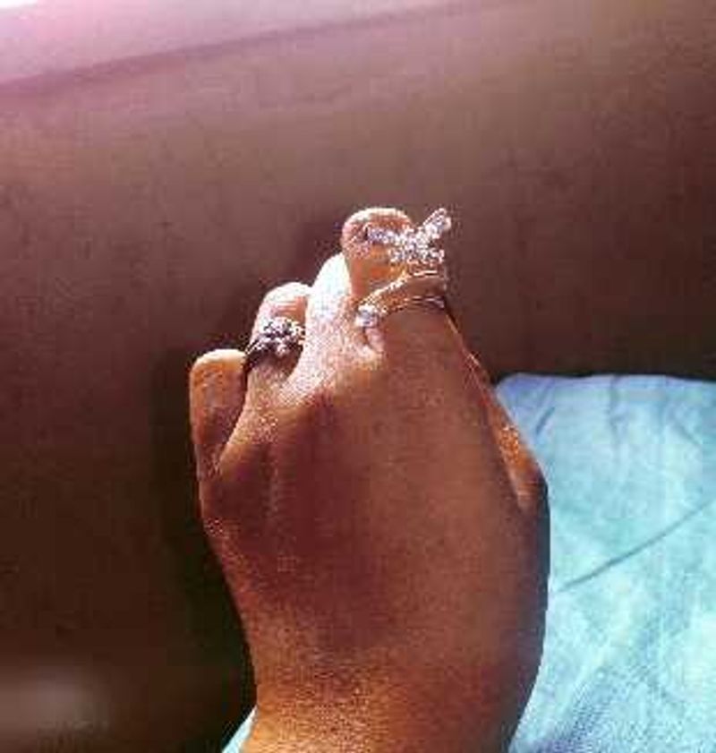 Sparkling Butterfly Ring