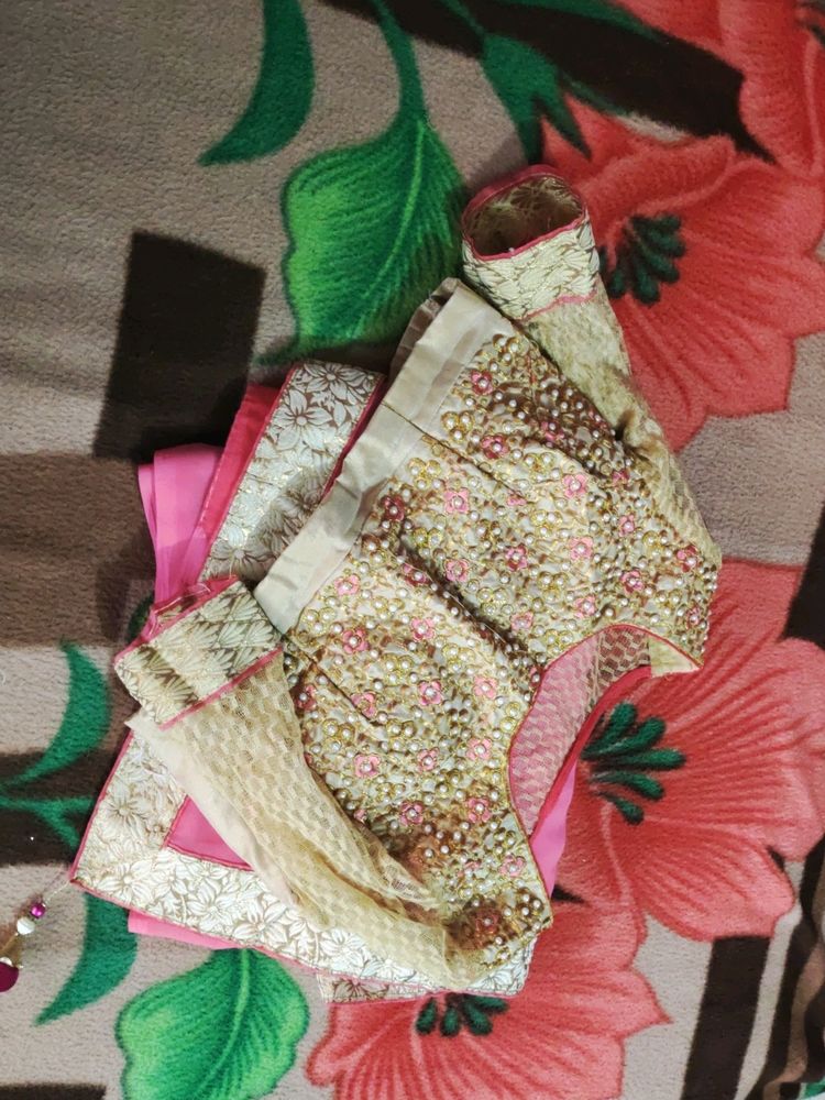 Blouse With Saree