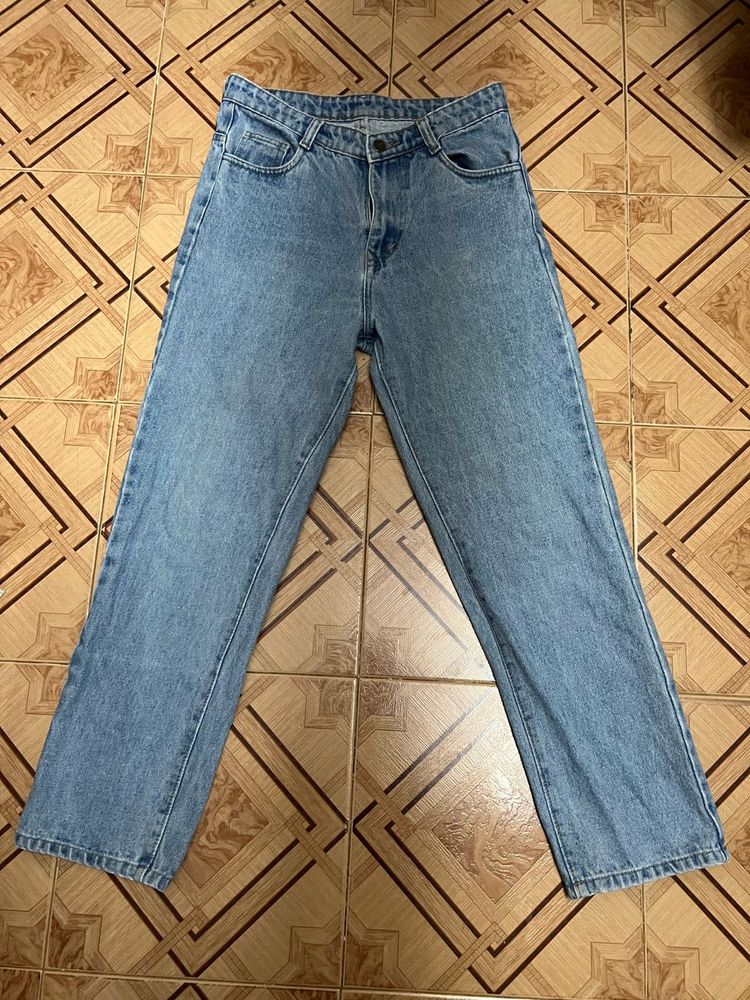 Light Wash Denim Jeans