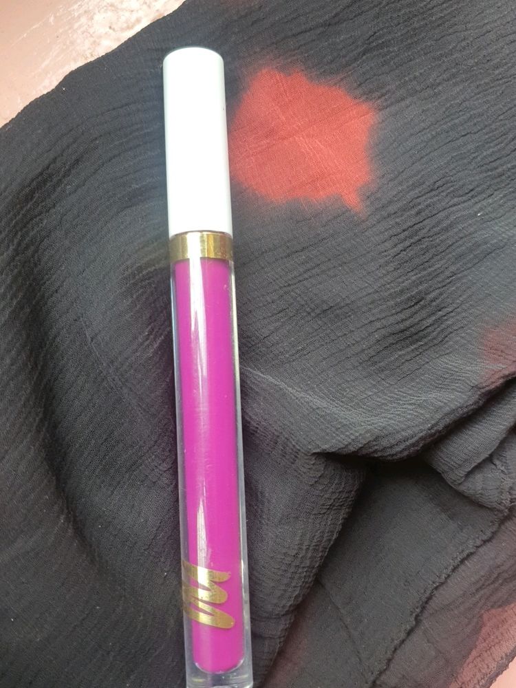 This is MYGLAMM Lipstick