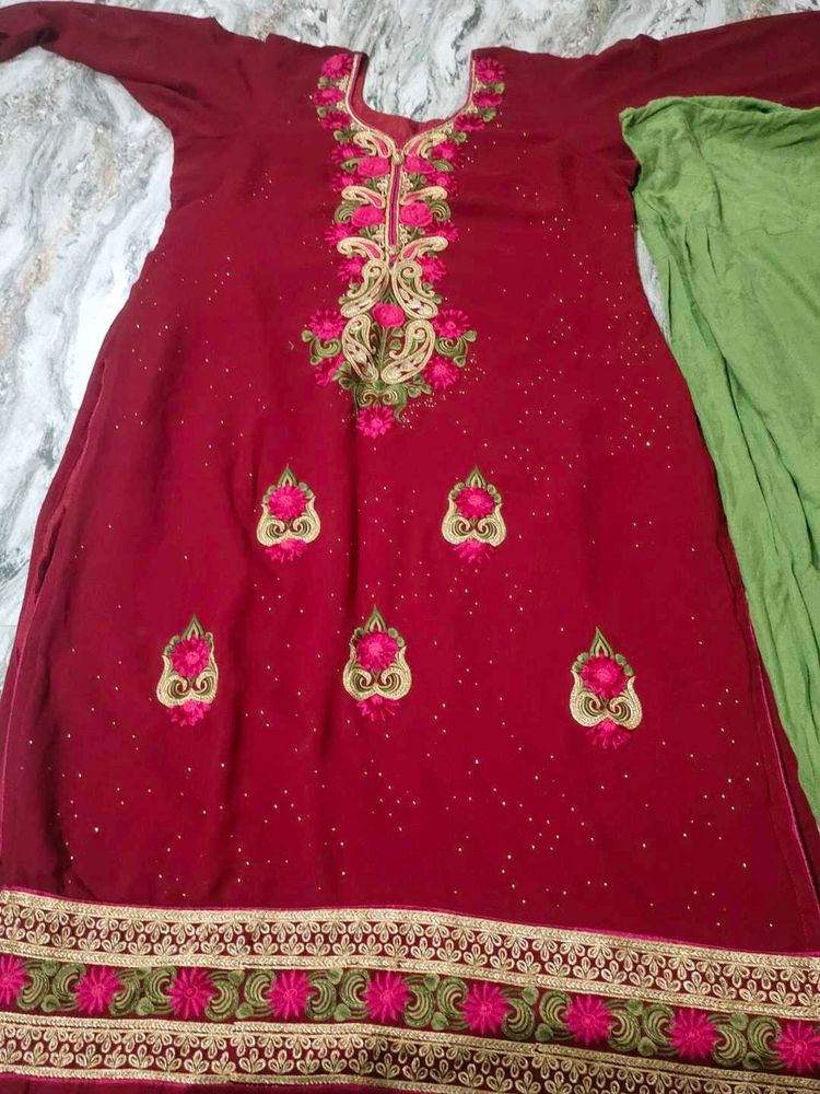 Elegant Embroidered Kurta Set