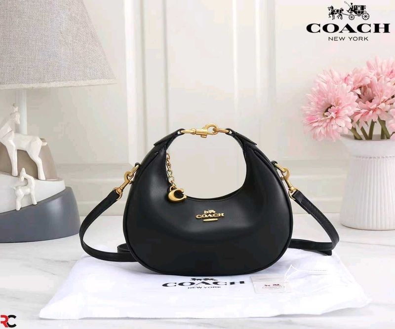 COACH JOINE SLING BAG WITH BOX N DUSTCOVER