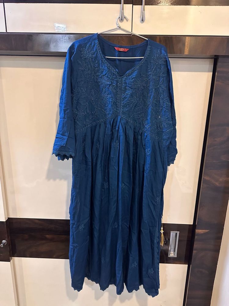 Blue Embroidered Cotton Kurta With Bottom