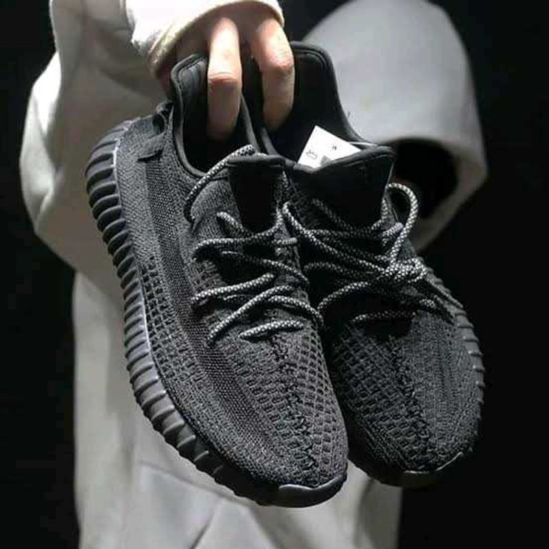 Yeezy Boost 350 V2